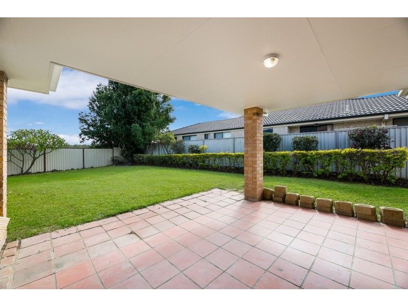 14 Lillywood Circuit, Molendinar QLD 4214