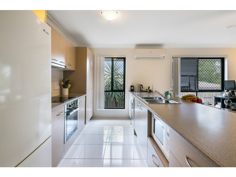 28 Rise Circuit, Pacific Pines QLD 4211