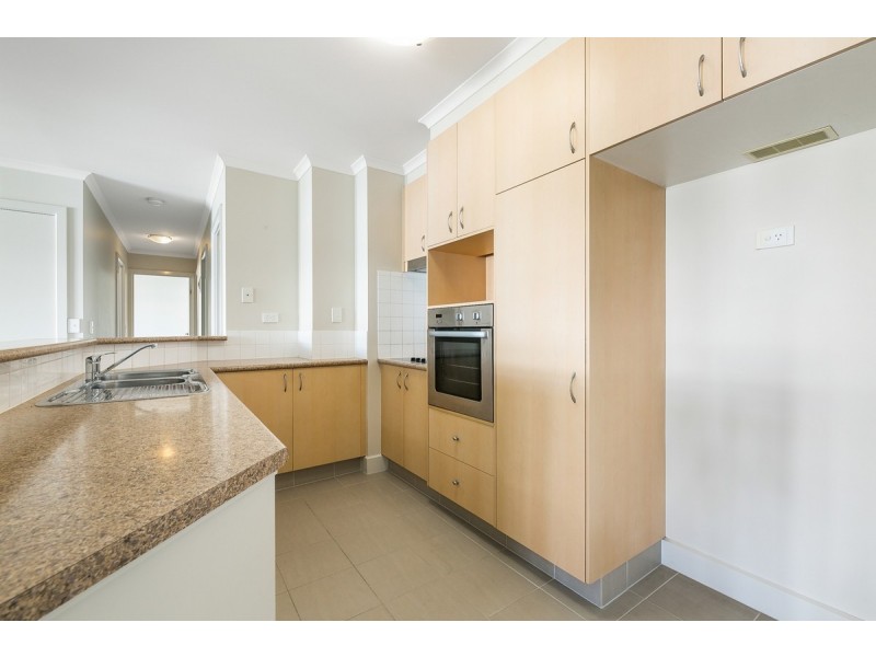 65/138 High S High Street, Southport QLD 4215