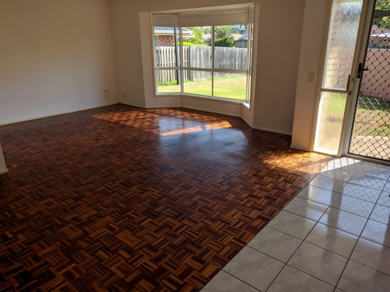 9 County Close, Parkwood QLD 4214