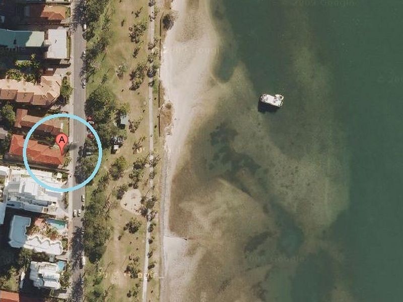 1/216 Marine Parade, Labrador QLD 4215