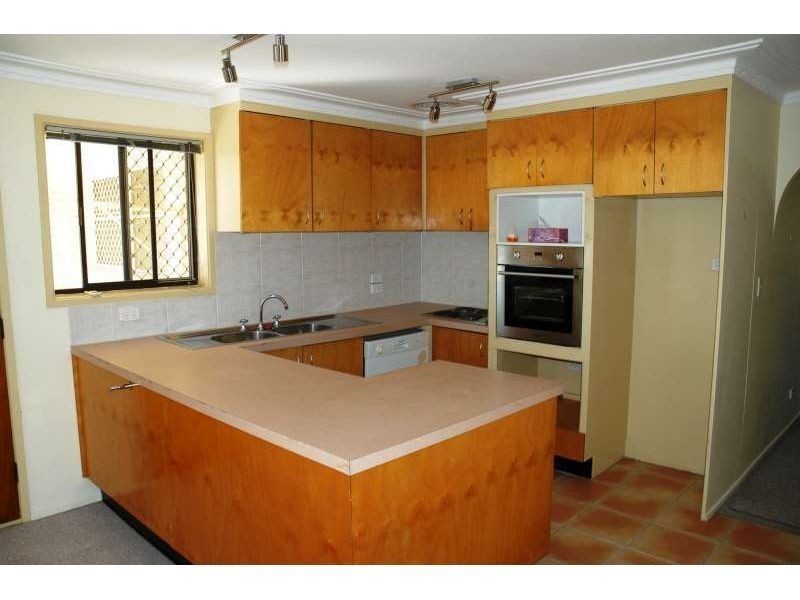 1/71 Falconer Street, Southport QLD 4215