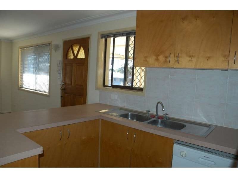 1/71 Falconer Street, Southport QLD 4215