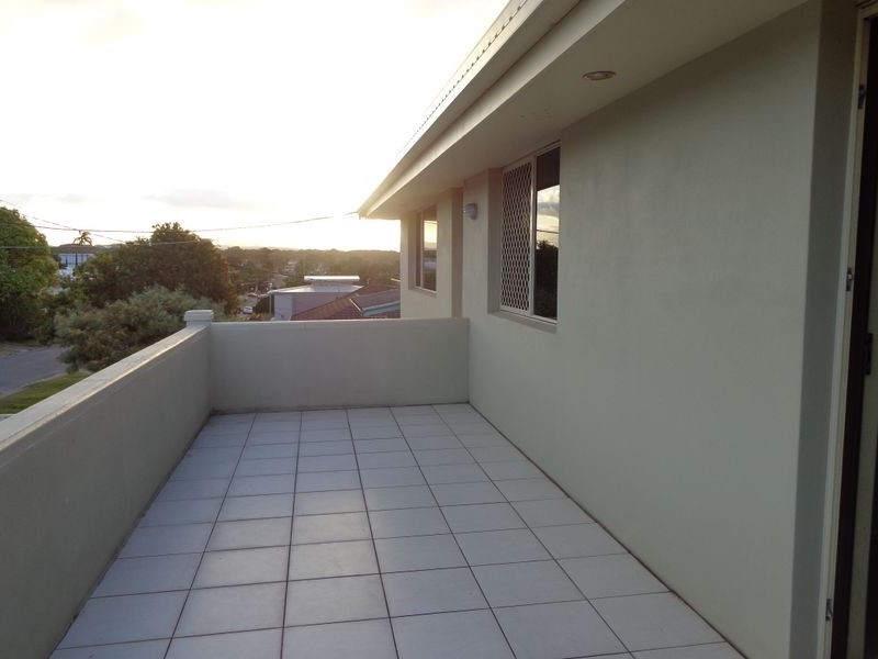 1/71 Falconer Street, Southport QLD 4215