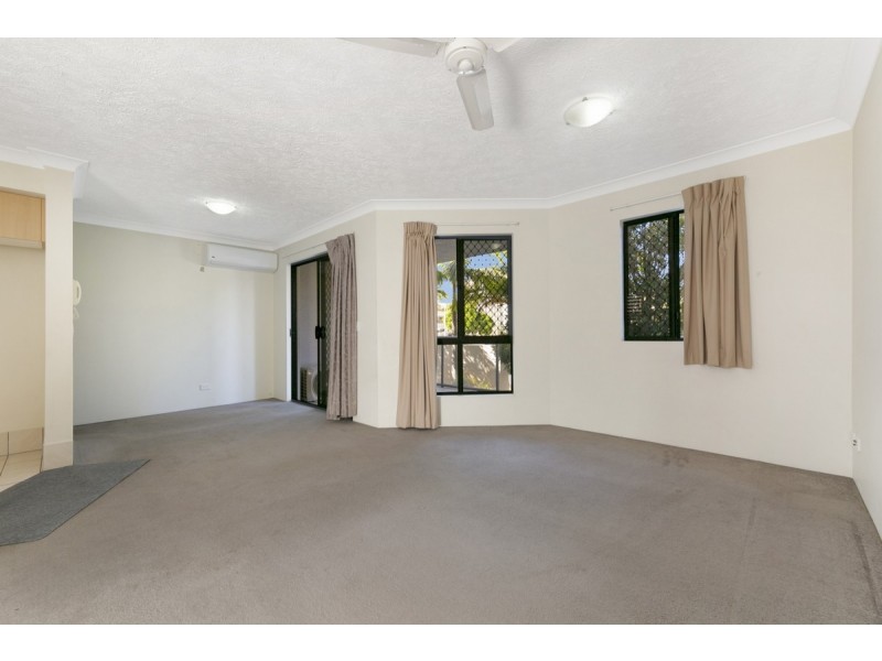 1/32 Bath Street, Labrador QLD 4215