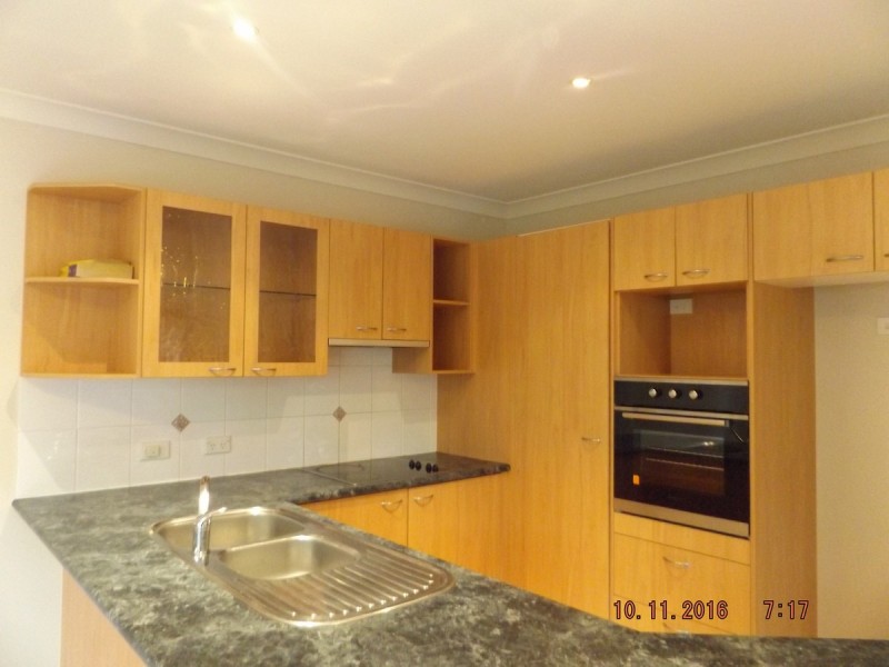 4/122 Pohlman Street, Southport QLD 4215