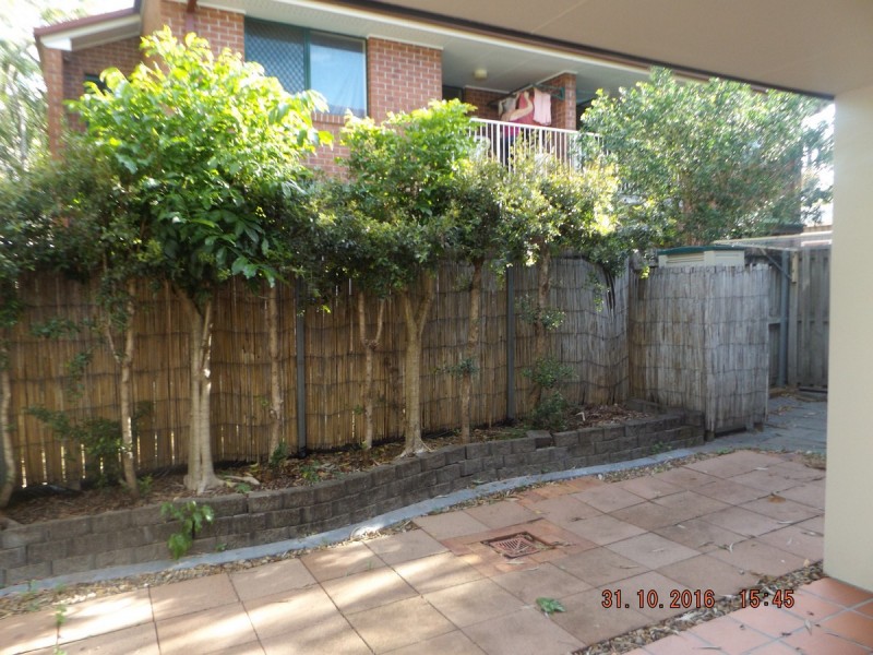 4/122 Pohlman Street, Southport QLD 4215