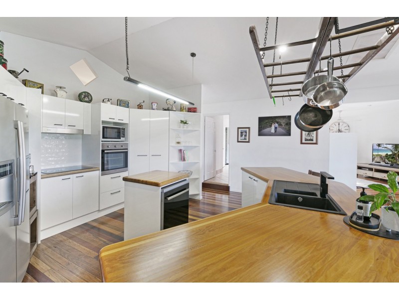 10 Oak Hill Crescent, Parkwood QLD 4214