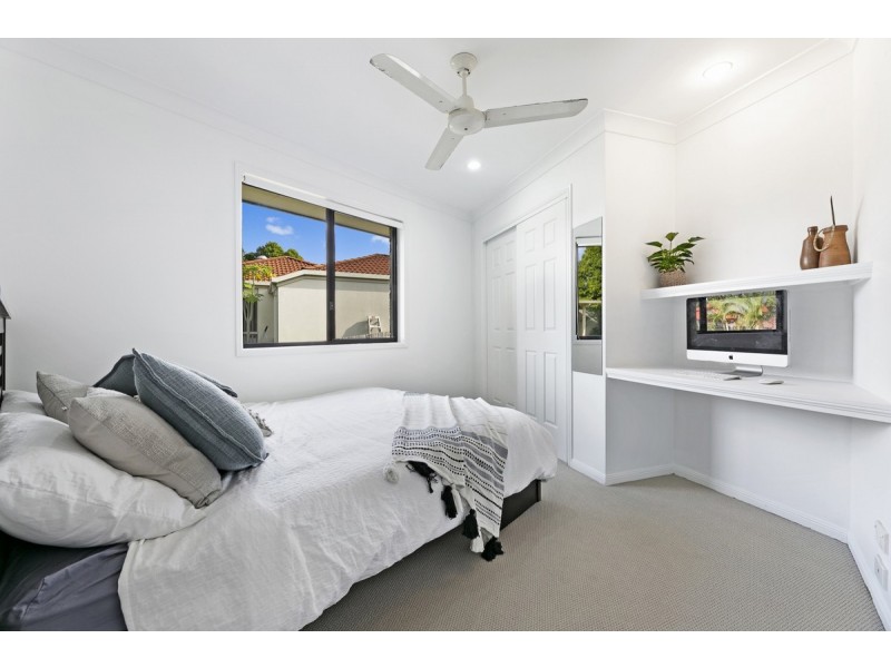 10 Oak Hill Crescent, Parkwood QLD 4214