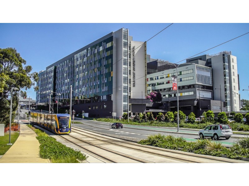 10 Oak Hill Crescent, Parkwood QLD 4214