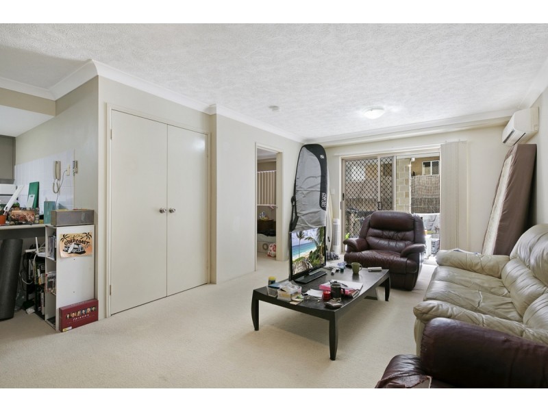 4/17 Lather Street, Southport QLD 4215
