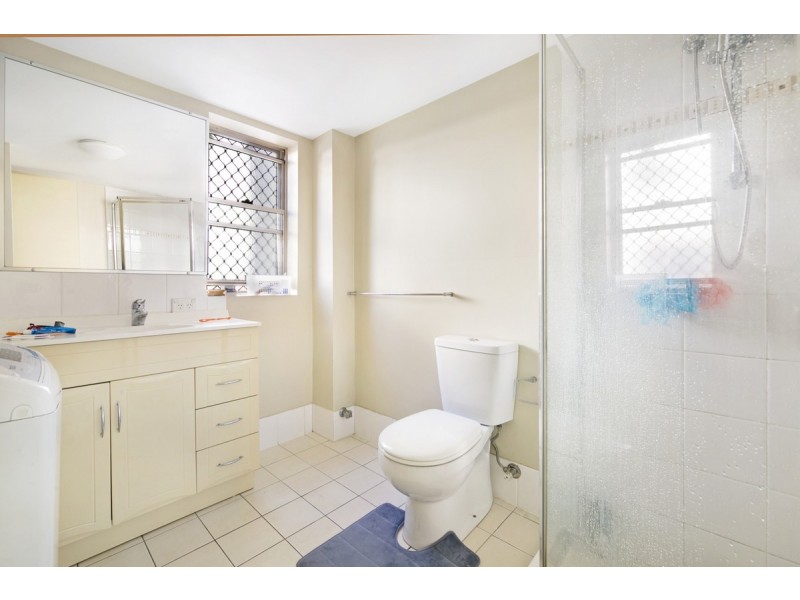 4/17 Lather Street, Southport QLD 4215