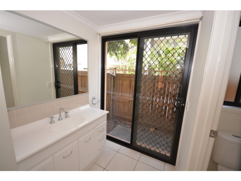 123 High Street, Southport QLD 4215