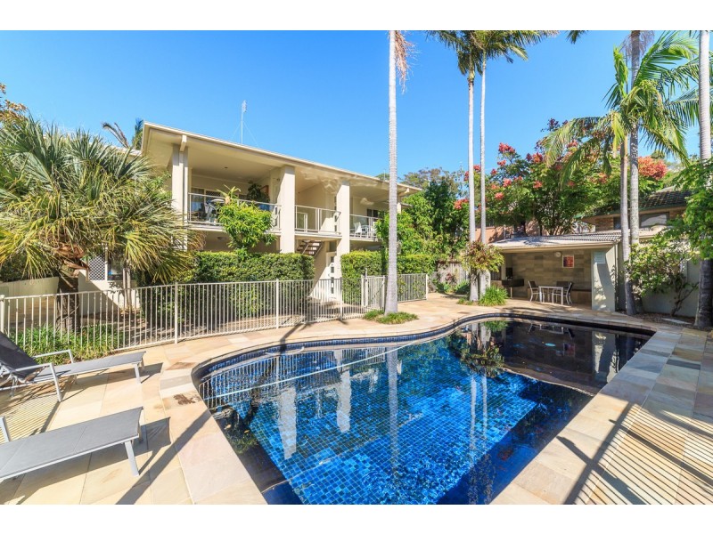 8/27 Gordon Street, Labrador QLD 4215