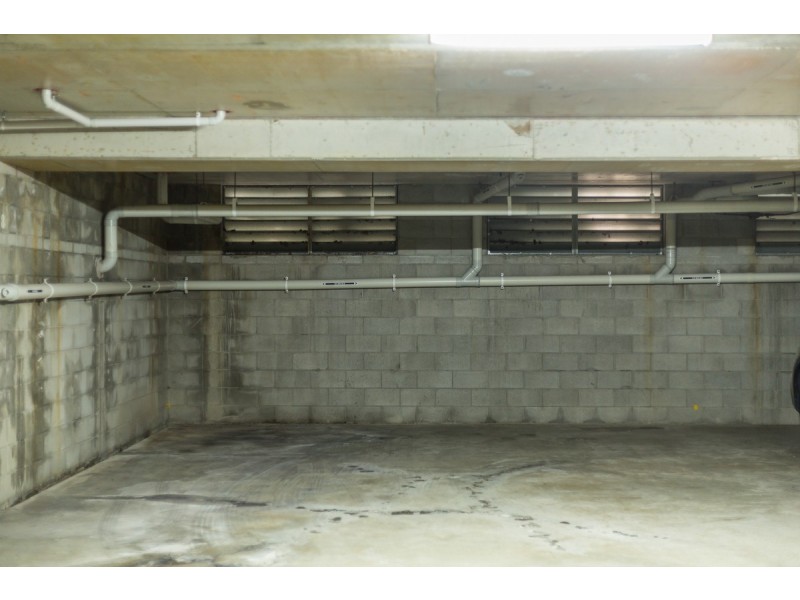 8/27 Gordon Street, Labrador QLD 4215