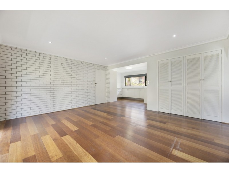 6/278 Marine Parade, Labrador QLD 4215