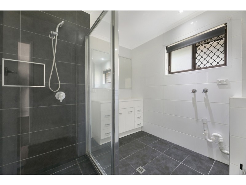 6/278 Marine Parade, Labrador QLD 4215