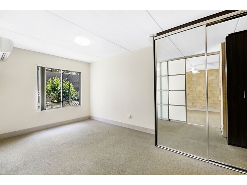 102a/96 High Street, Southport QLD 4215