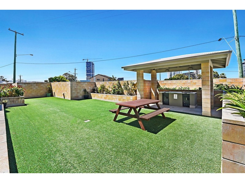 102a/96 High Street, Southport QLD 4215