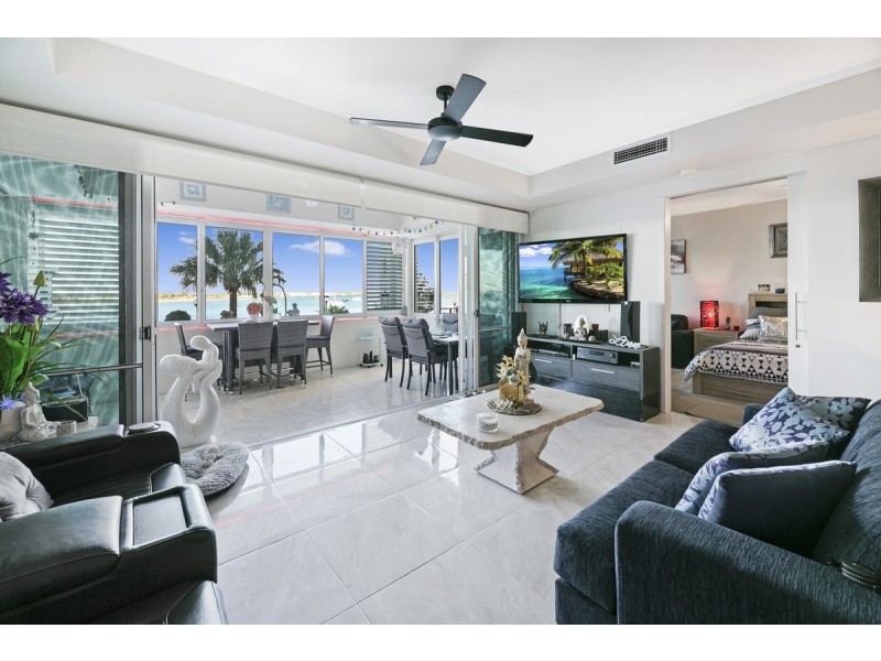 7/326-342 Marine Parade, Labrador QLD 4215