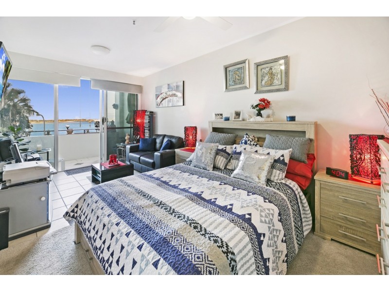 7/326-342 Marine Parade, Labrador QLD 4215