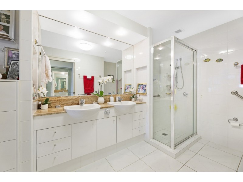 7/326-342 Marine Parade, Labrador QLD 4215