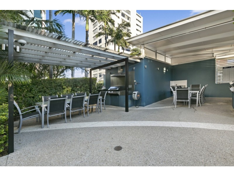 7/326-342 Marine Parade, Labrador QLD 4215