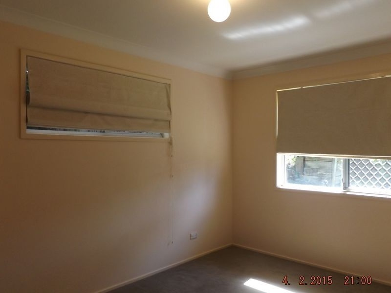 16 Kittani Crescent, Ashmore QLD 4214