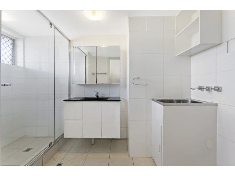 4/402 Marine Parade, Biggera Waters QLD 4216