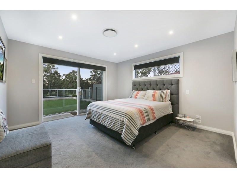 6 The Promontory, Helensvale QLD 4212