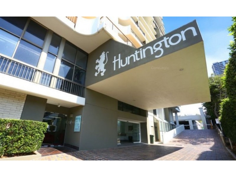 13e/10 Marine Parade, Southport QLD 4215