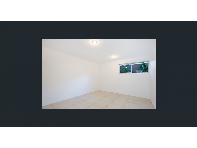 29 Sydney Street, Labrador QLD 4215