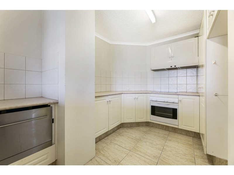 4D/10 Marine Parade, Southport QLD 4215