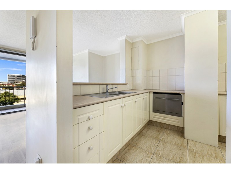 4D/10 Marine Parade, Southport QLD 4215