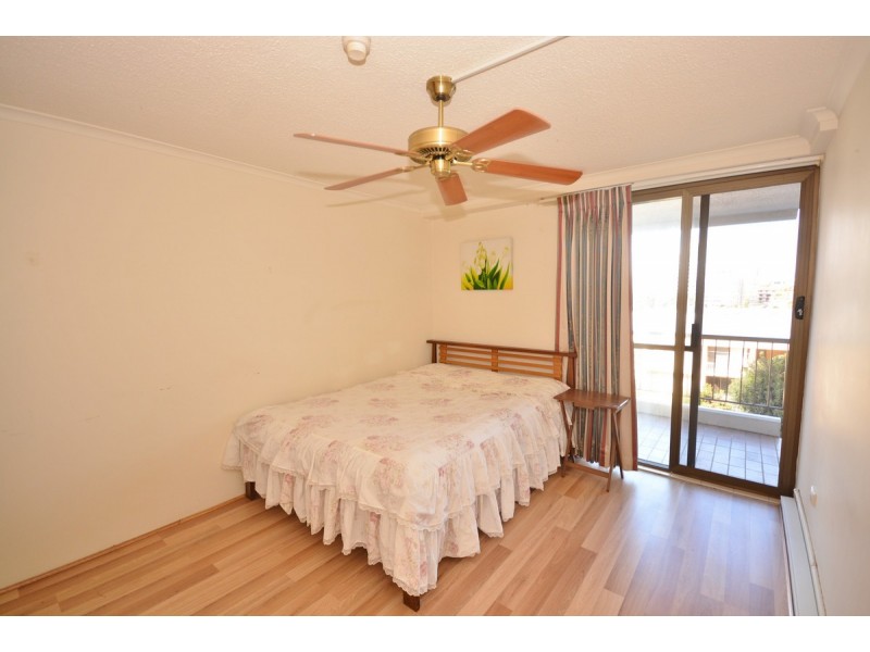 4D/10 Marine Parade, Southport QLD 4215