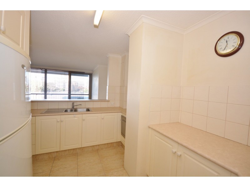 4D/10 Marine Parade, Southport QLD 4215