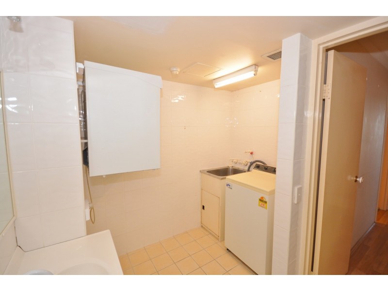 4D/10 Marine Parade, Southport QLD 4215