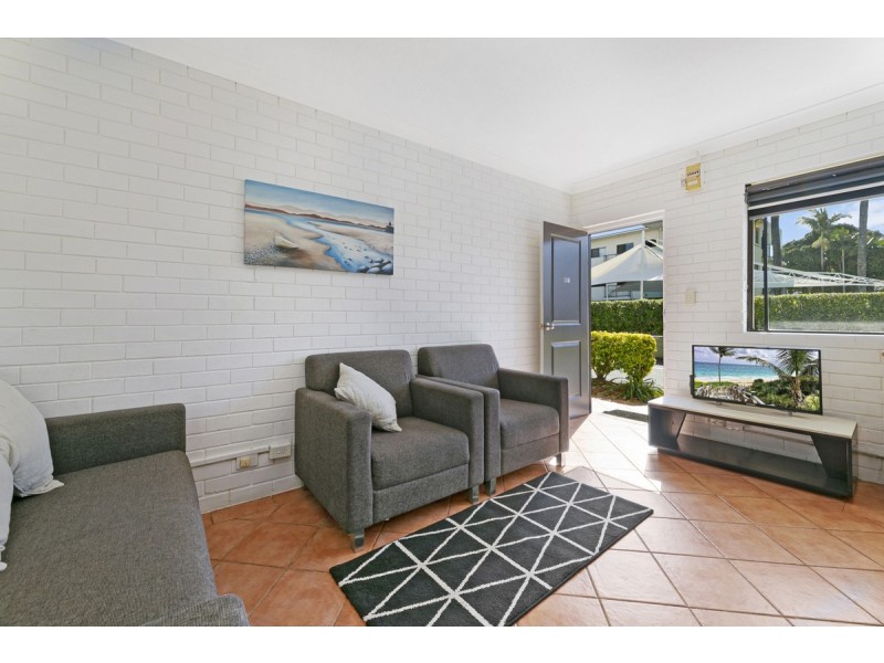 108/132 Marine Parade, Southport QLD 4215