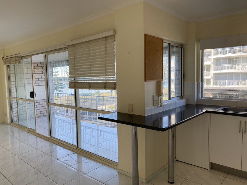 9/516 Marine Parade, Biggera Waters QLD 4216