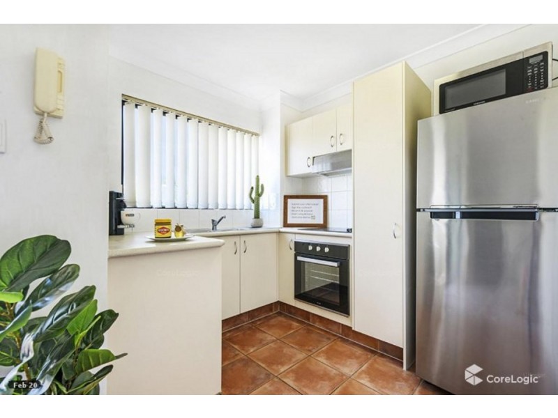 28/11 Owens Lane, Southport QLD 4215