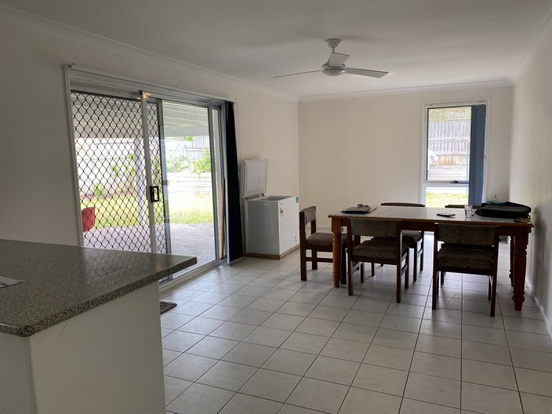 2 & 3/90 Edmund Rice Drive, Southport QLD 4215