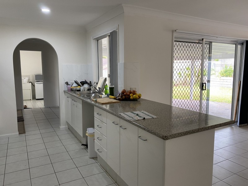 2 & 3/90 Edmund Rice Drive, Southport QLD 4215