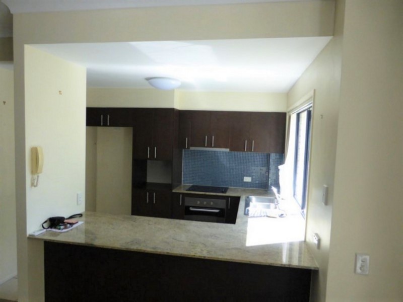 13/170 Whiting Street, Labrador QLD 4215