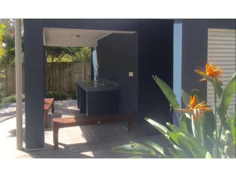 13/170 Whiting Street, Labrador QLD 4215