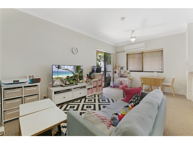 15/143 Frank Street, Labrador QLD 4215