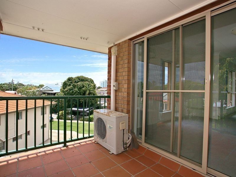 40 Little Norman St, Southport QLD 4215