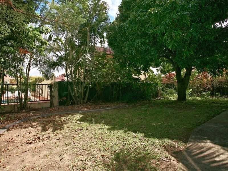 40 Little Norman St, Southport QLD 4215