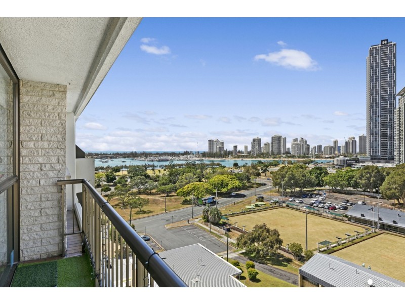 10c/10 Marine Parade, Southport QLD 4215