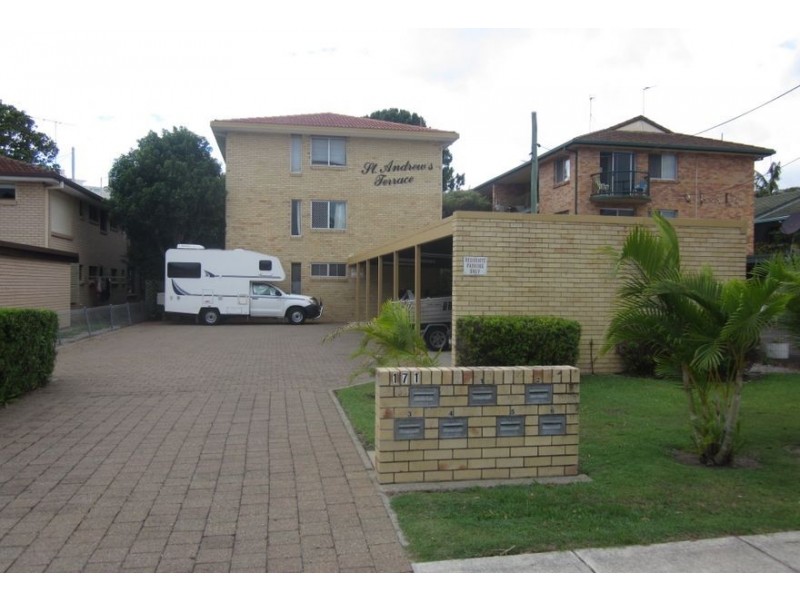 2/171 Muir Street, Labrador QLD 4215