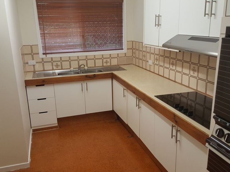 2/171 Muir Street, Labrador QLD 4215